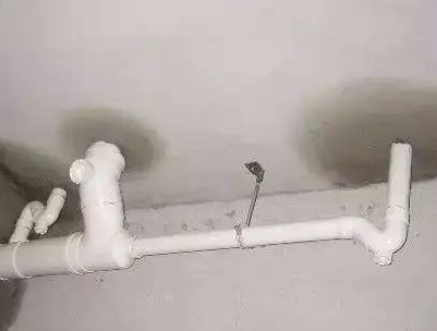 西工卫生间测漏水的几种情景